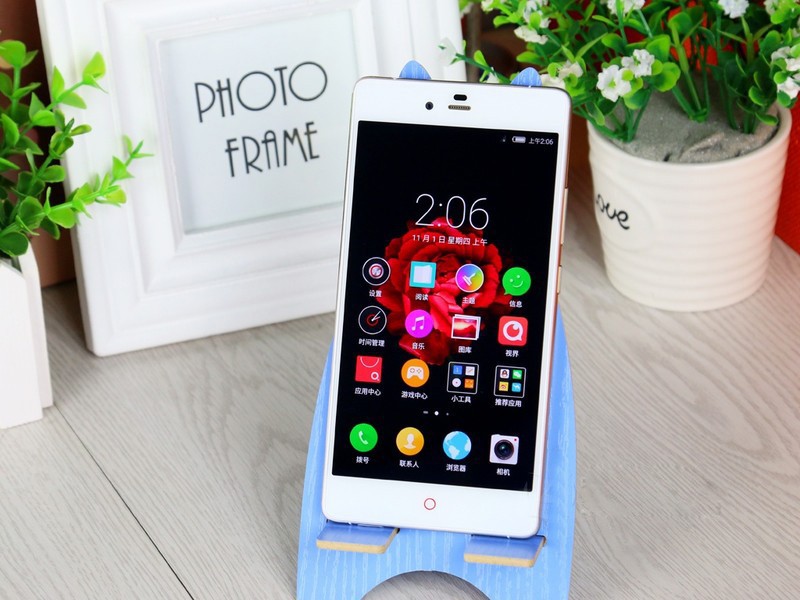 ZTE Nubia Z9 Mini