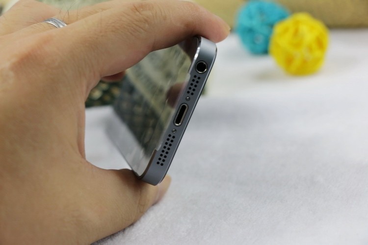 Apple iPhone 5S  iPhone5s