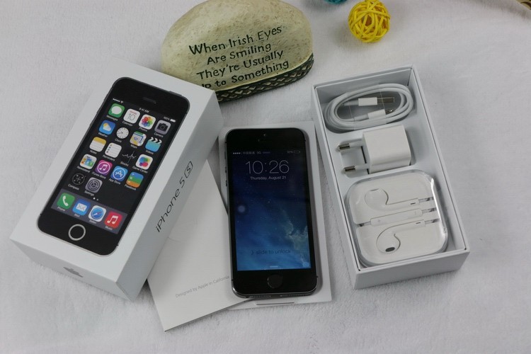 Apple iPhone 5S  iPhone5s