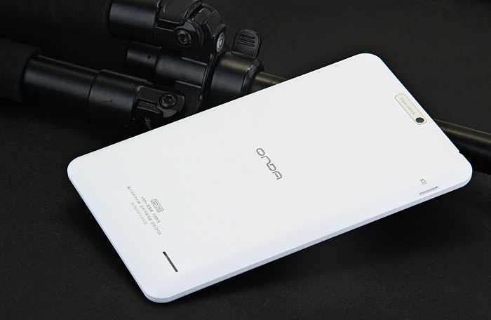 Onda V820W CH Tablet PC