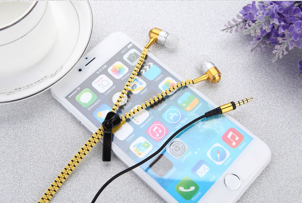 ZIP EARPHONE