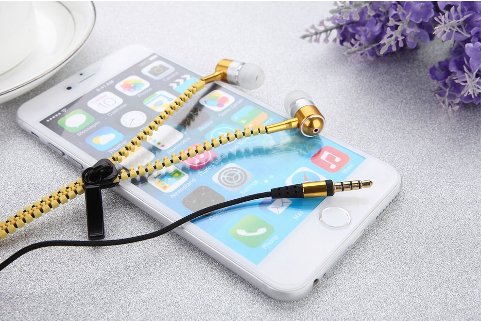 ZIP EARPHONE