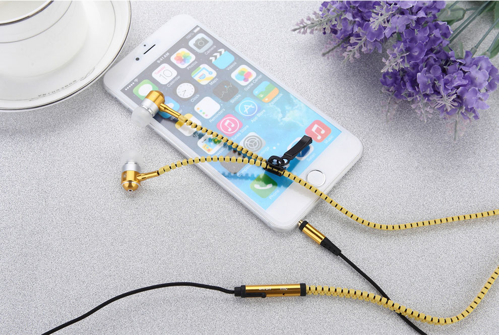 ZIP EARPHONE
